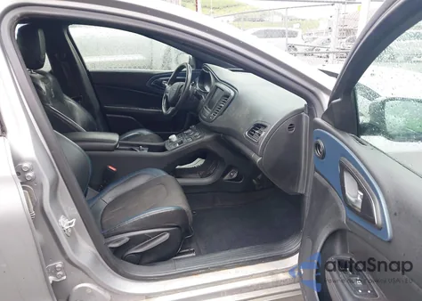 2015 Chrysler 200 S из США, поврежденный, VIN 1C3CCCDG5FN553370